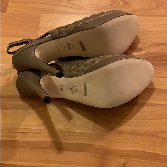 Women’s Cole Haan Stephanie Heels. Sz. 9.5 - Picture 3 of 3